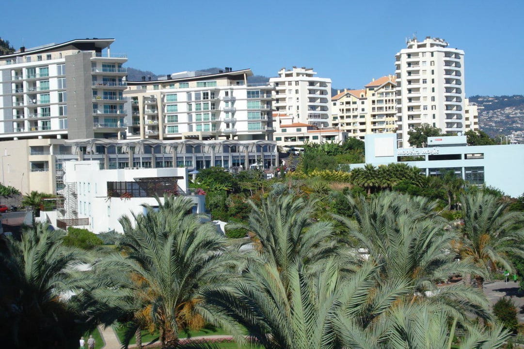 Blick vom Balkon nach links Pestana Grand Ocean Resort