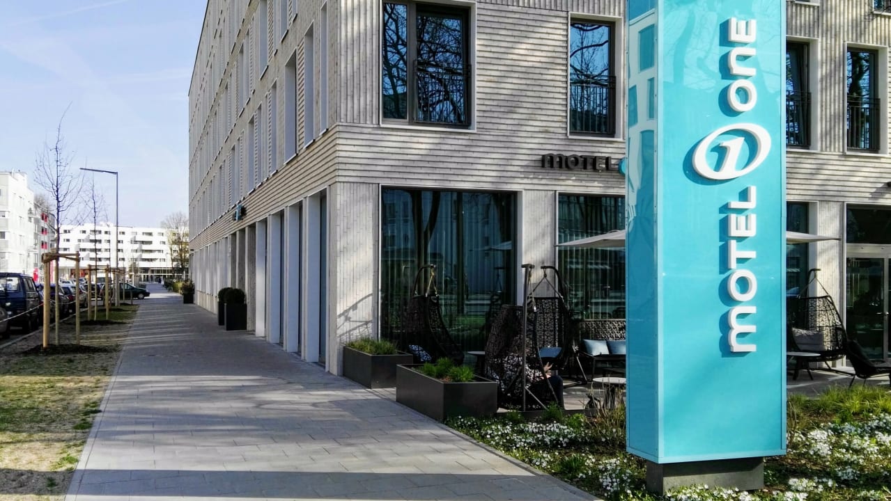 Außenansicht Motel One München-Olympia Gate