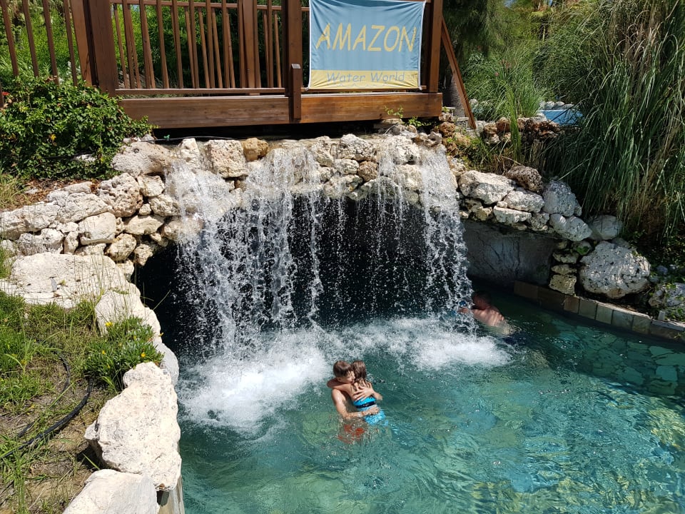 Pool Club Grand Side