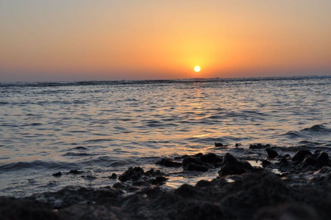 Piekne wschody slonca Serenity Alpha Beach