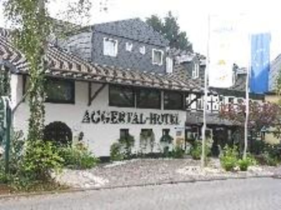 Hotel Aussenansicht Aggertal Hotel Zur alten Linde