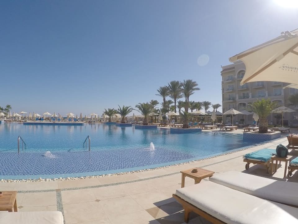 Pool Premier Le Reve Hotel & Spa