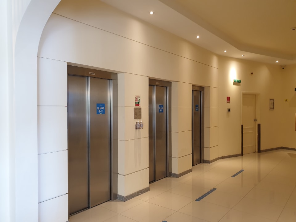 Lobby PortoBay Falésia