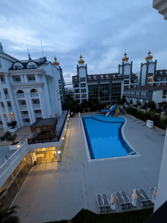 Pool Side Royal Palace Hotel & Spa