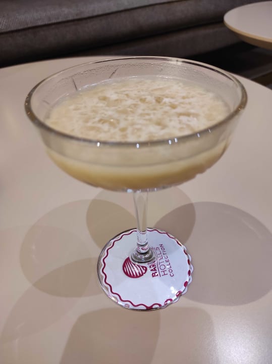 Gastro Acanthus Cennet Barut Collection