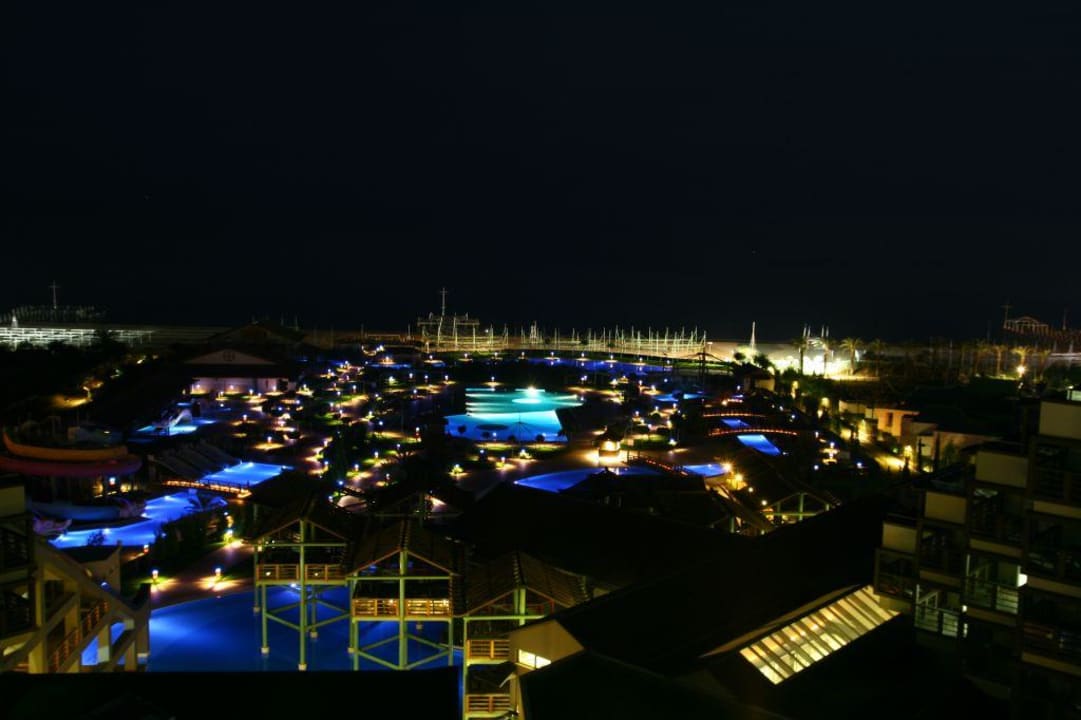Ausblick bei Nacht Limak Lara Deluxe Hotel & Resort