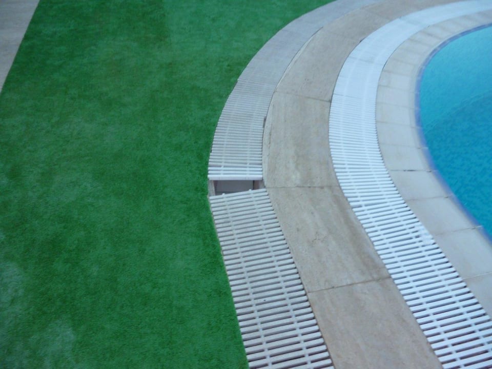 Löcher im Rost Hotel Adaburnu Golmar