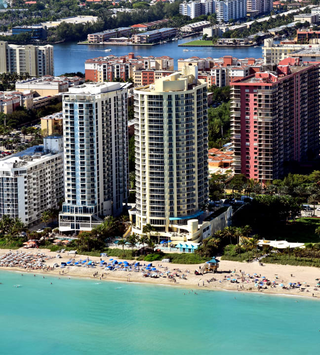 Außenansicht DoubleTree by Hilton Ocean Point Resort & Spa- North Miami Beach / Sunny Isles Beach