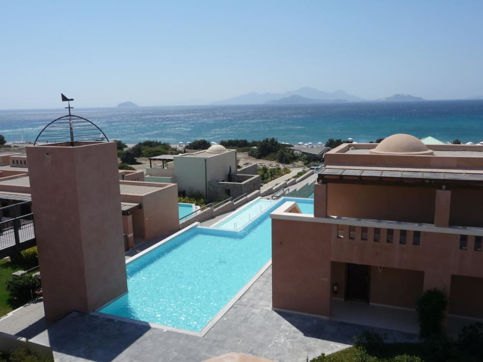 Gemeinschaftspool für drei Zimmer Atlantica Belvedere Resort