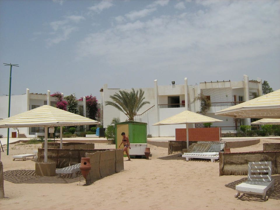 Strand Menaville Safaga