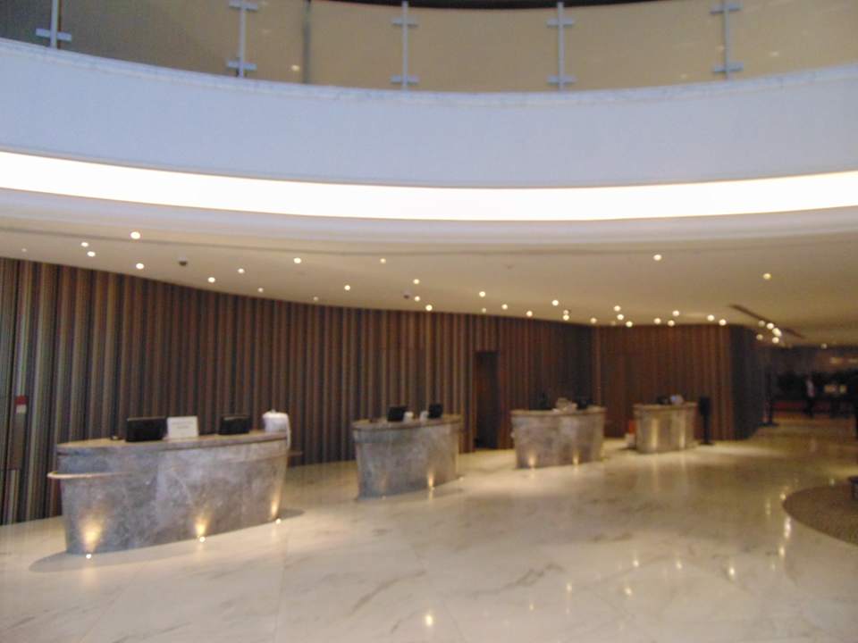 Lobby Harbour Grand Kowloon