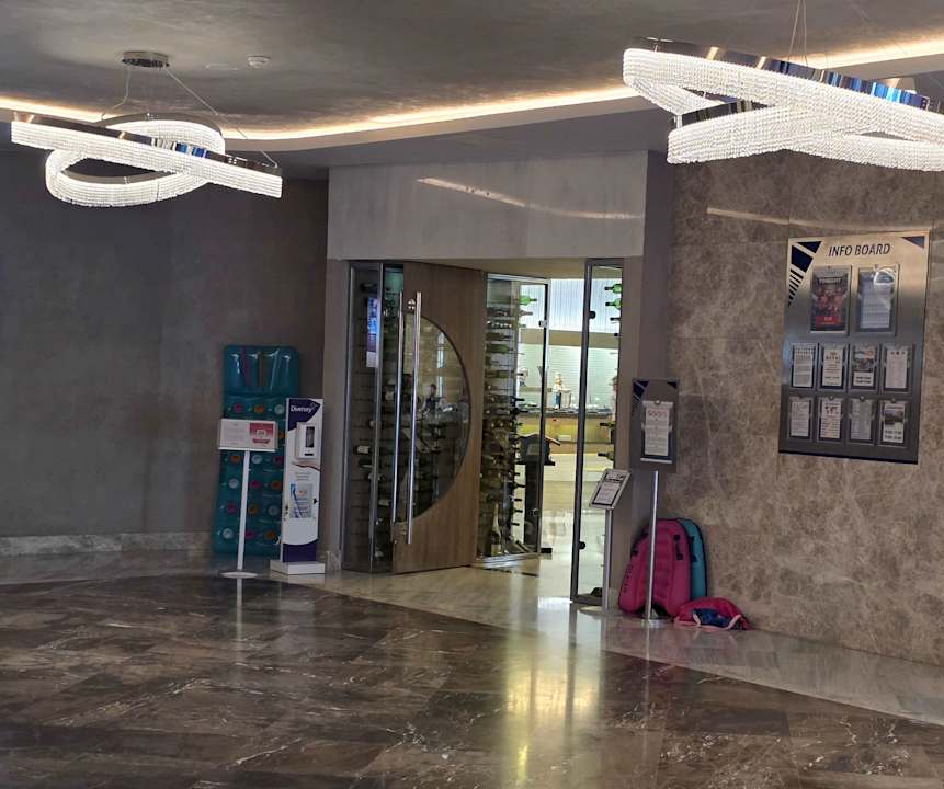 Lobby Royal Wings Hotel