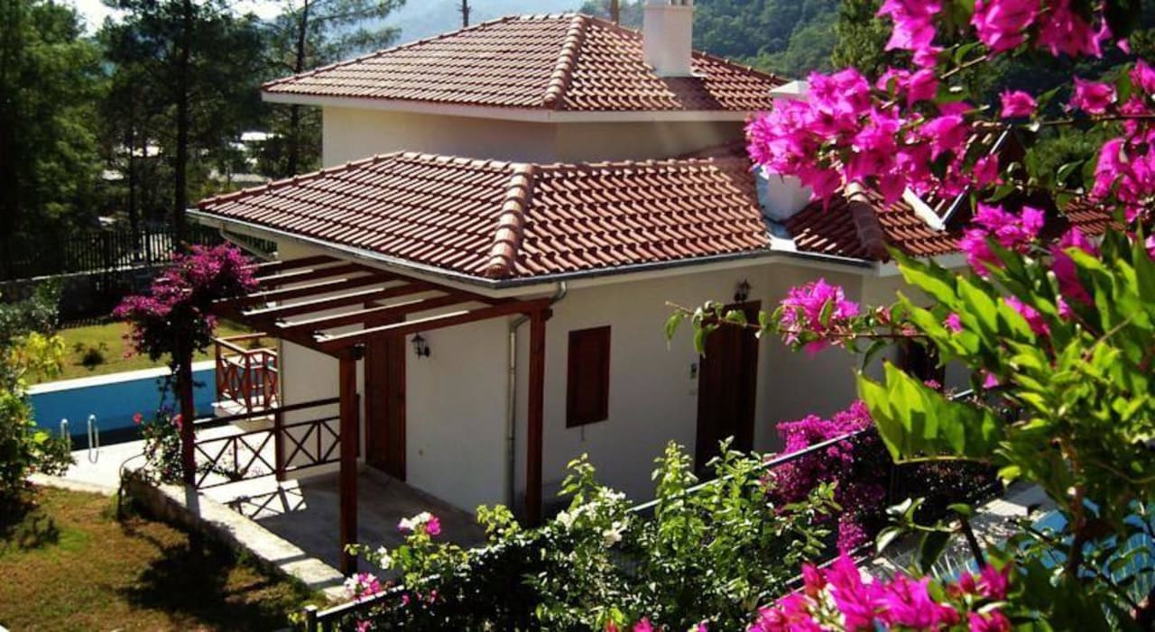 Triplex villa with private pool and garden view Göcek Rental Villas