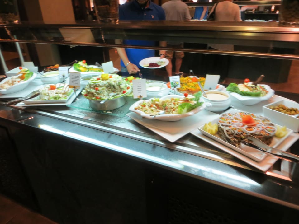 Leckeres Essen im Hauptrestaurant Hotel Riu Tikida Palmeraie