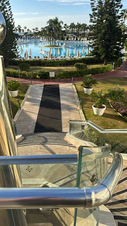 Pool Hotel Miracle Resort