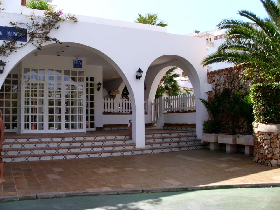 Eingang zum Hotel Gavimar La Mirada Club Resort