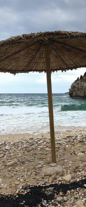 Sonnenschirm am Hotel-Strand Aeolis Thassos Palace