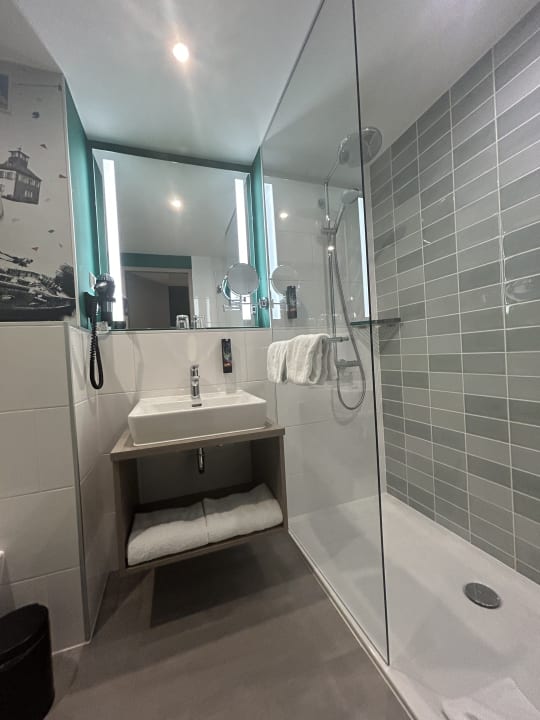 Zimmer Holiday Inn - the niu, Flower Konstanz