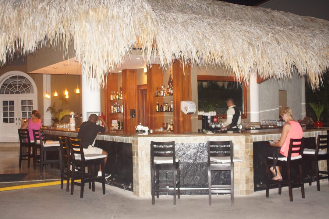 Bar bei den Presidental Suiten  Cofresi Palm Beach & Spa Resort