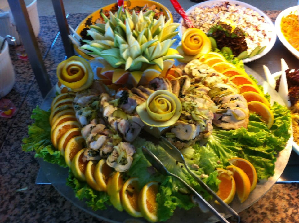 Leckere Platten Hotel Royal Garden Beach