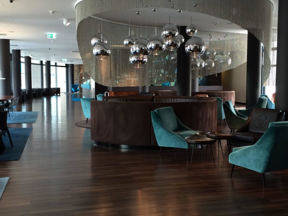 Lobby Motel One Frankfurt-Messe
