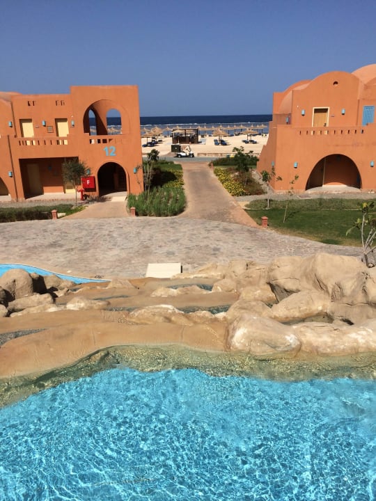 Blick vom Aktivpool Richtung Strand Novotel Marsa Alam Beach Resort