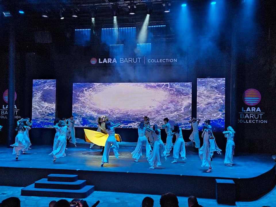 Sport & Freizeit Lara Barut Collection