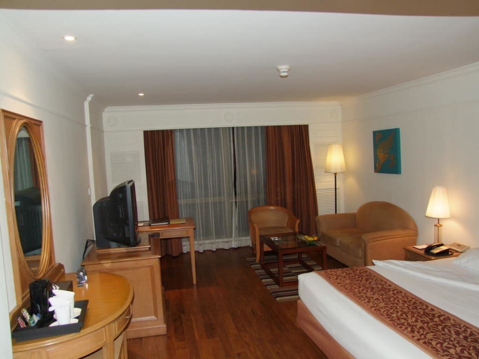 Großzügige, saubere Zimmer Bangkok Marriott Marquis Queen's Park