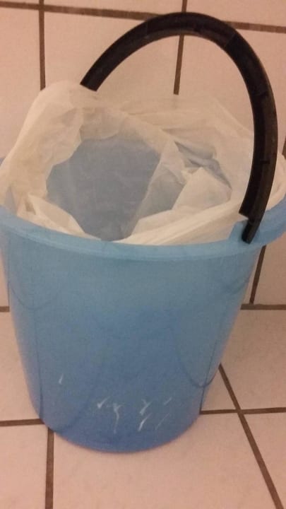 Der "Hygieneeimer"....  Panoramic - Ihr Apartmenthotel im Harz