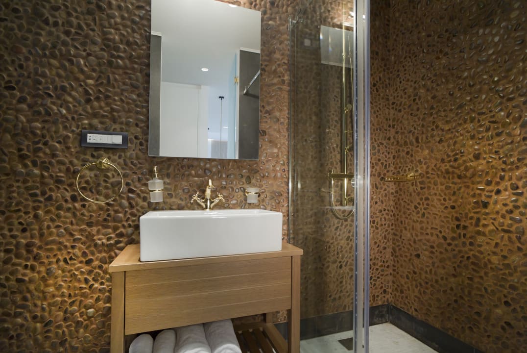 Zimmer NLH FIX - Neighborhood Lifestyle Hotels