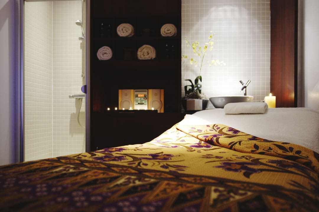 Yu Spa Treatment Room Apex City Quay Hotel & Spa