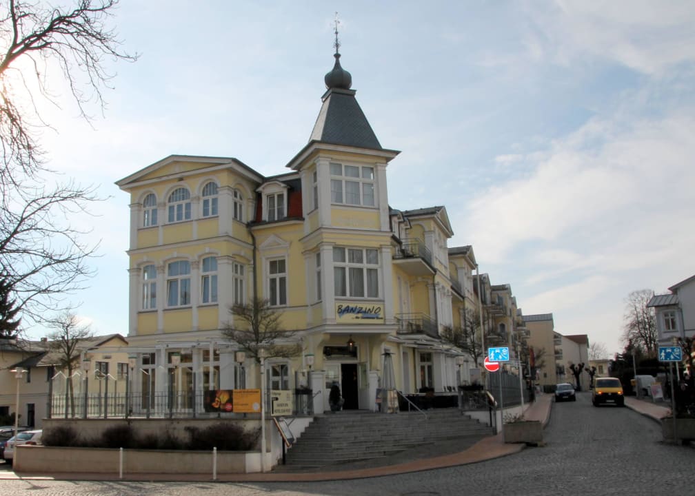Haupteingang Hotel zur Post