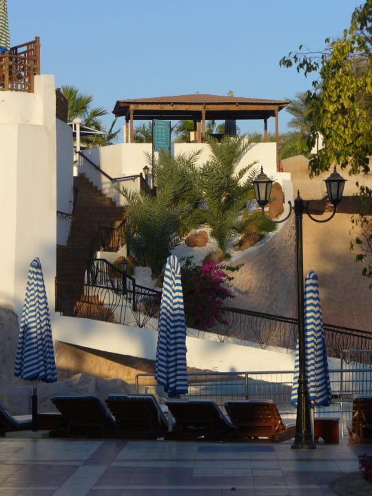 Verbindung Childrens Pool zu den Main Pools Sultan Gardens Resort