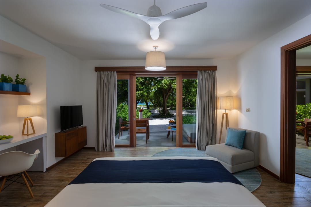 Zimmer Ifuru Island Resort Maldives