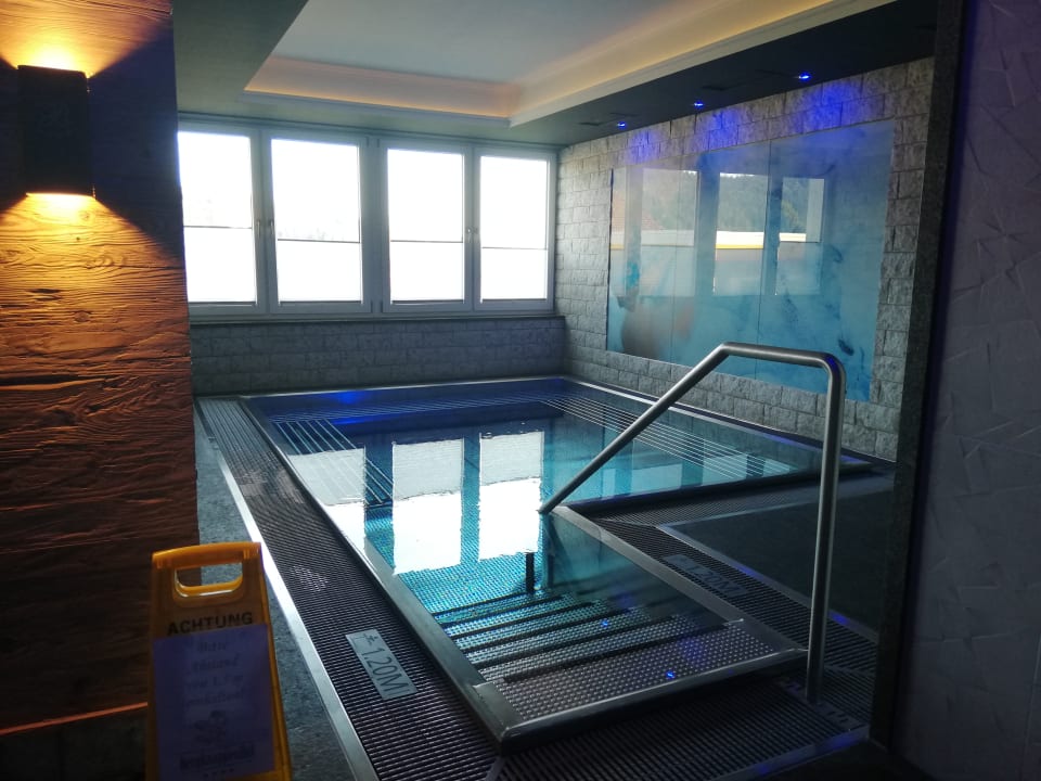 Pool Hotel Bergknappenhof