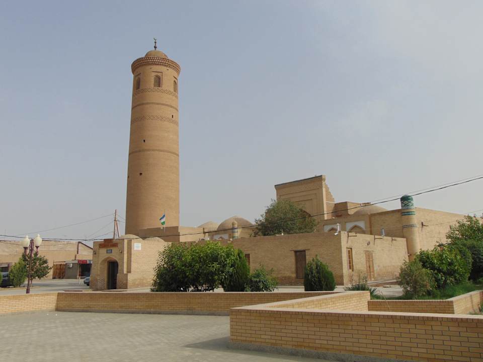 Außenansicht Madrasah Polvon-Qori Boutique