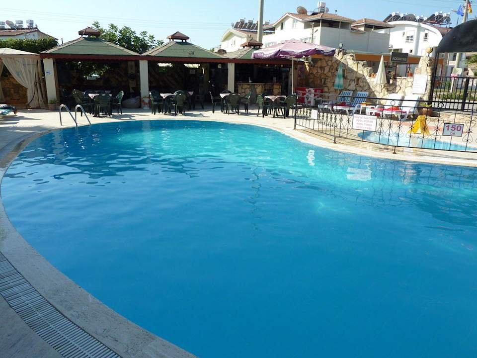 Semoris Semoris Hotel