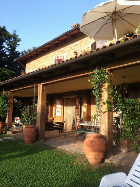 Blick auf die Rezeption Holiday House Borgo Badia