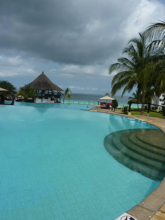 Perfekte Poolanlage Royal Zanzibar Beach Resort