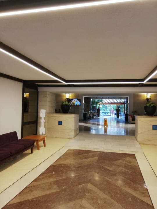 Lobby Apollonia Beach Resort & Spa