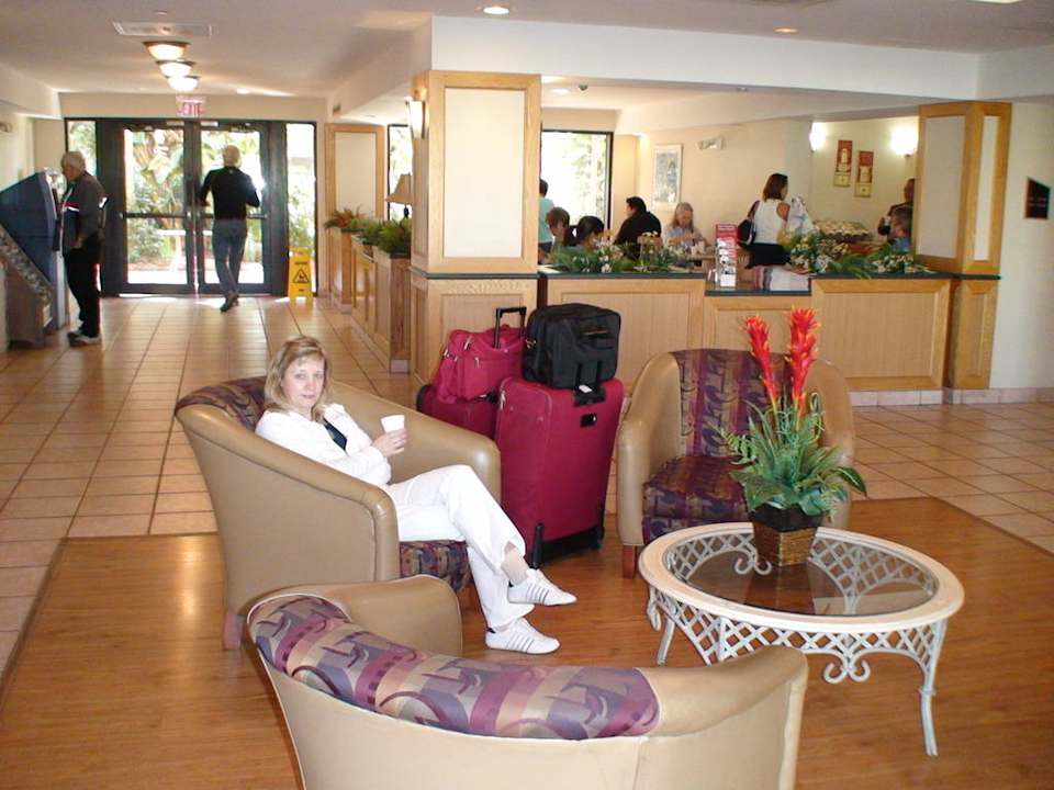 Hotelhalle Red Roof Plus Miami Airport