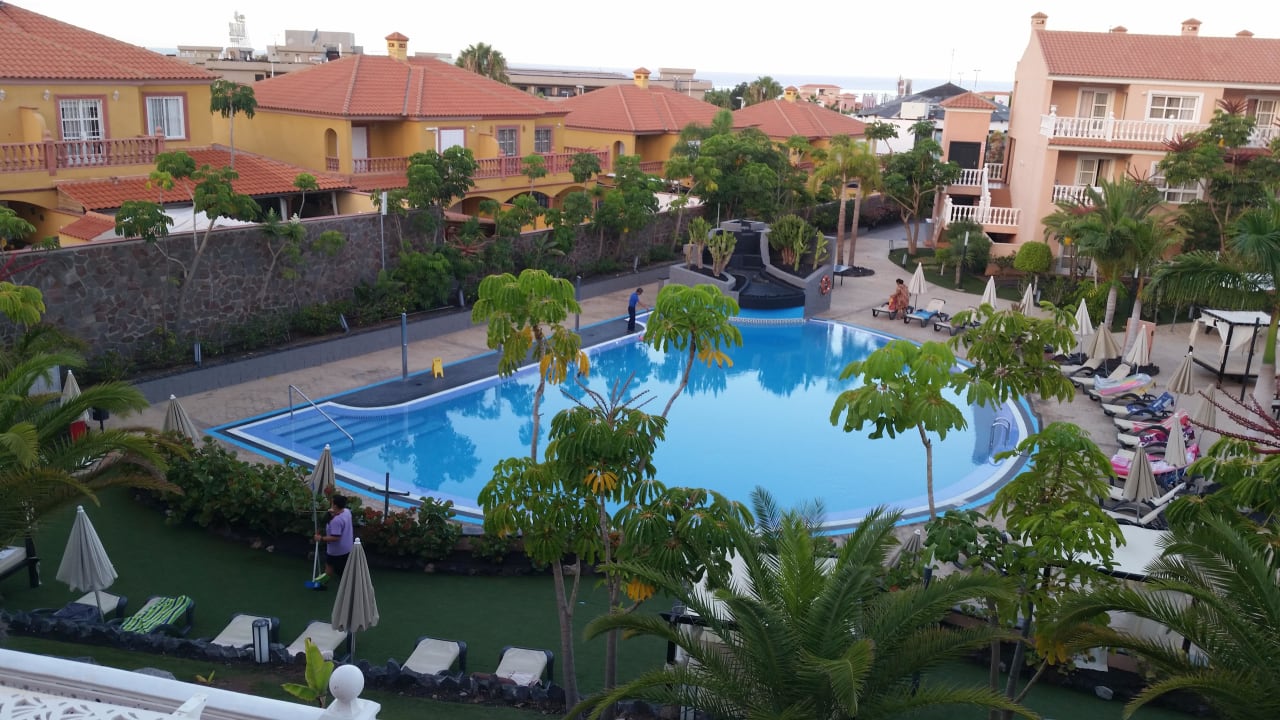 Kleiner Pool Hotel El Duque