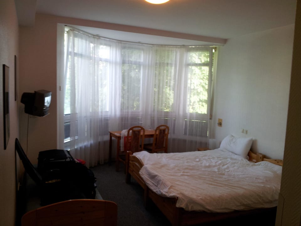 Doppelzimmer 2. Stock G&S Hotel Atlantic