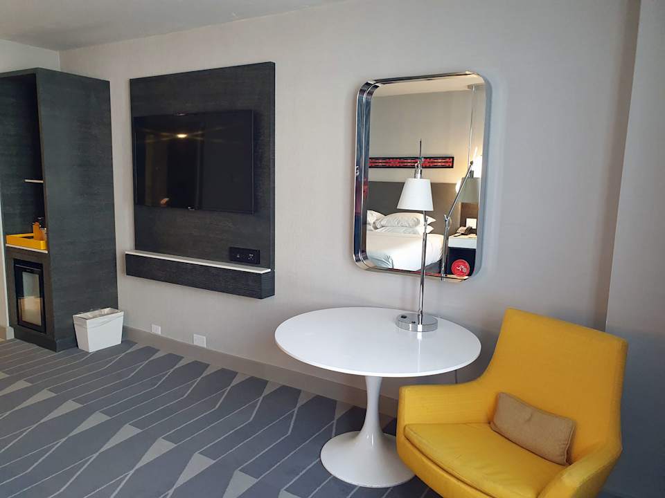 Zimmer Hyatt Regency Los Angeles International Airport