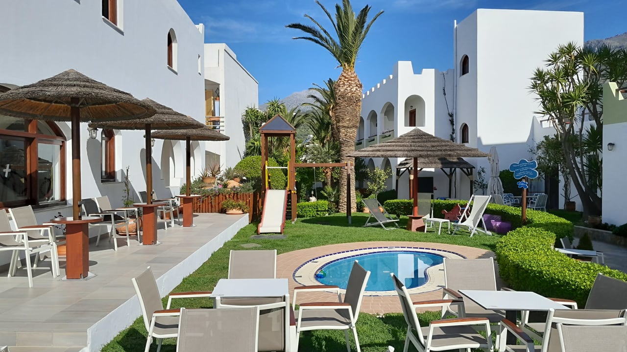 Außenansicht Alianthos Garden Hotel