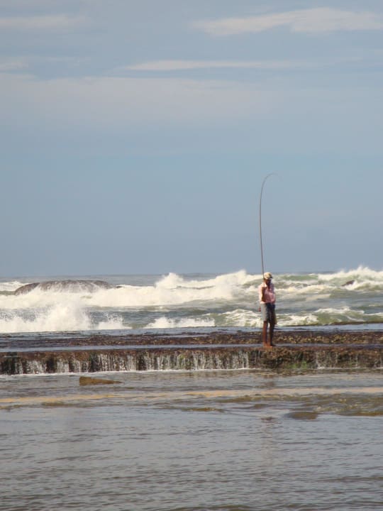 Angler am Hotelstrand Earl’s Reef Beruwala