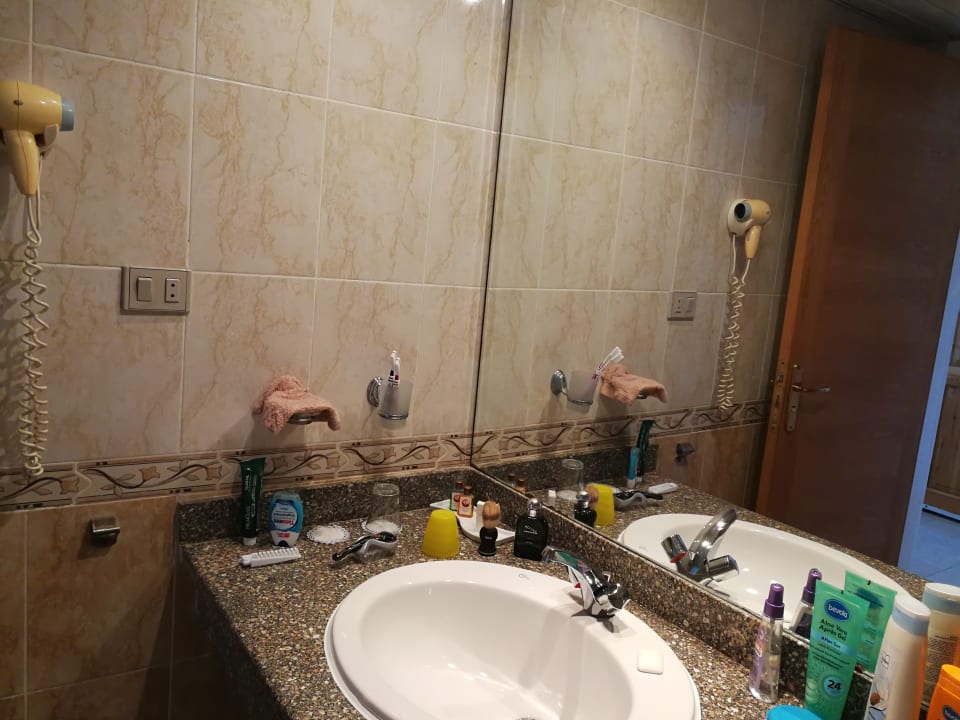 Zimmer Menaville Safaga