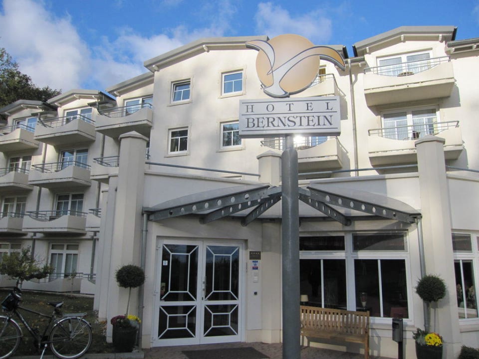 Der Eingeng Hotel Bernstein Rügen