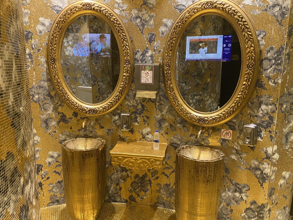 Sonstiges Azura Deluxe Resort & Spa Hotel