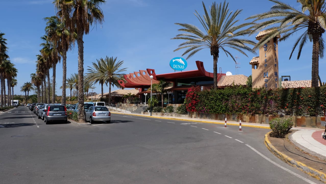 Haupteingang der Hotelanlage Suites & Villas by Dunas